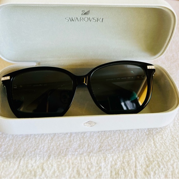 SWAROVSKI Edith SW 77 077 01W Black Sunglasses 56-15-135 prescription attached